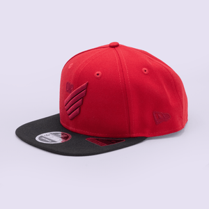 Boné New Era 950 CAP Vermelho e Preto